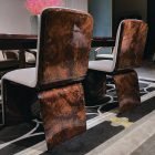 Ridley-inspired luxury chair with leather upholstery and metal base – Kalyste